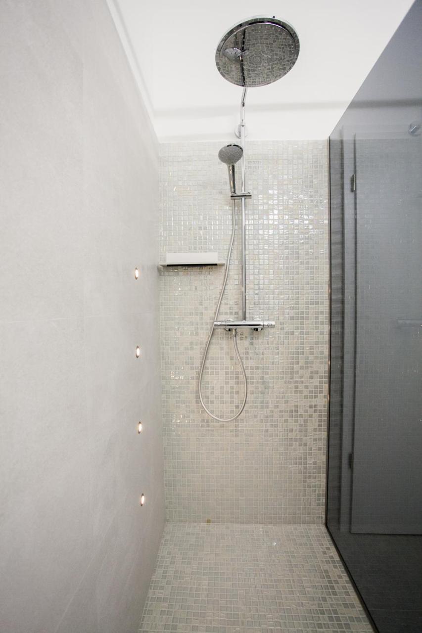 Real Delux Apartment Next To Gozsdu & Synagogue ブダペスト エクステリア 写真